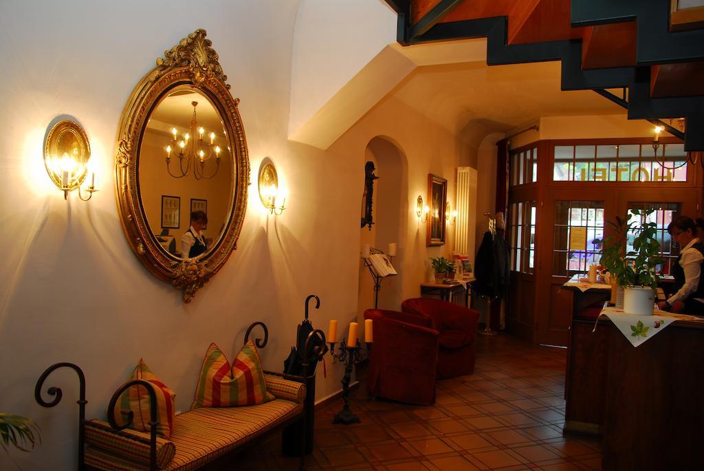 Hotel Adler Rudolstadt Bagian luar foto